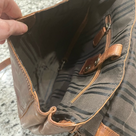 Frye Melissa Saddle Crossbody - Picture 3 of 8